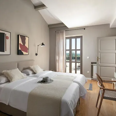 Villa Rustic Calluna & Cardamine With A Pool *