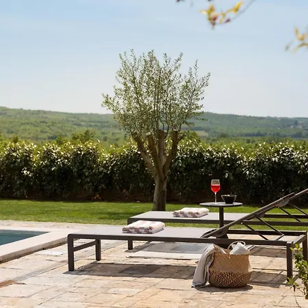 Rustic Calluna & Cardamine With A Pool Villa *