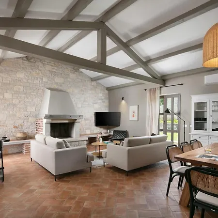 Rustic Calluna & Cardamine With A Pool Villa