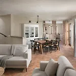 Villa Rustic Calluna & Cardamine With A Pool